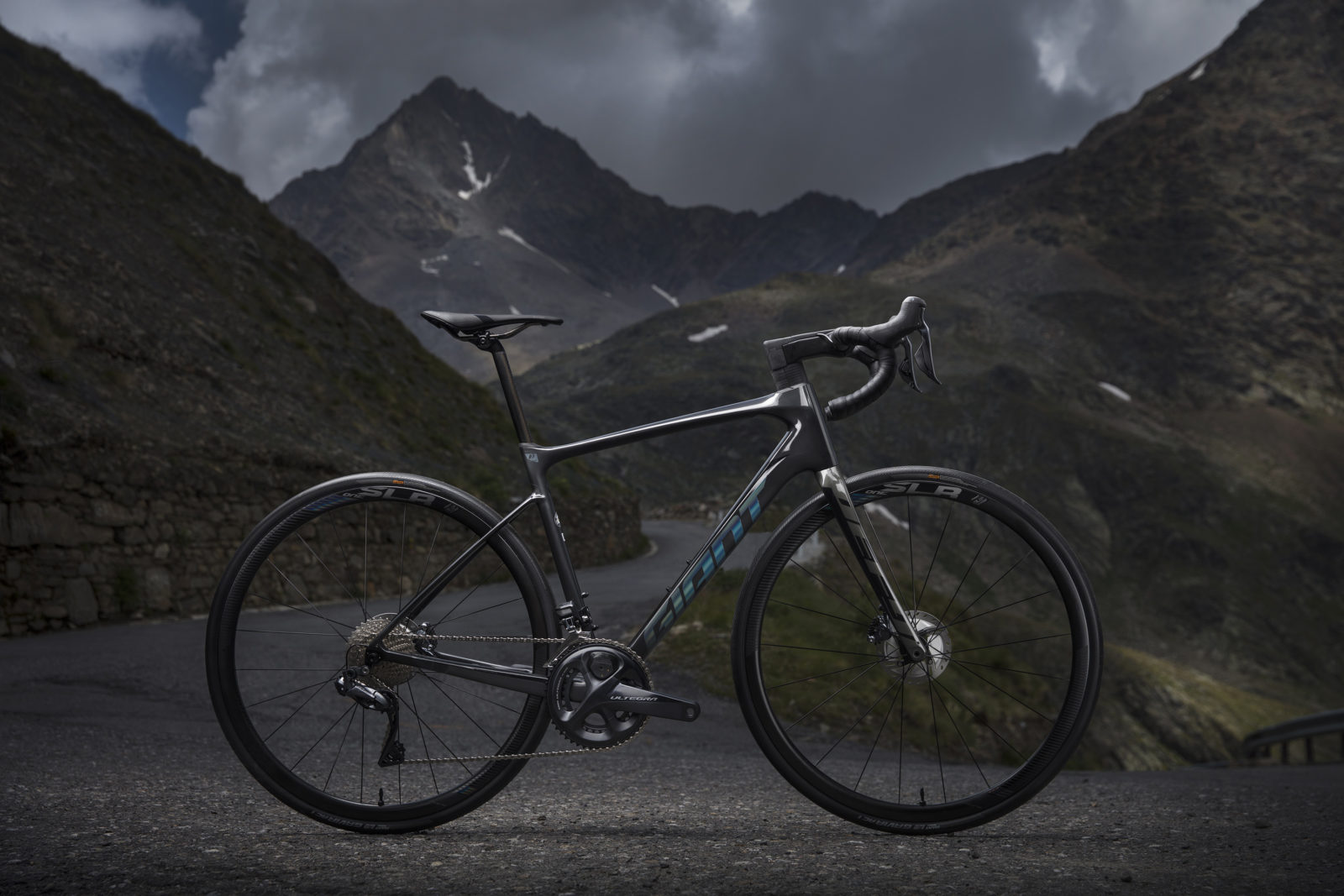 TOUR – Giant Defy Advanced Pro 0